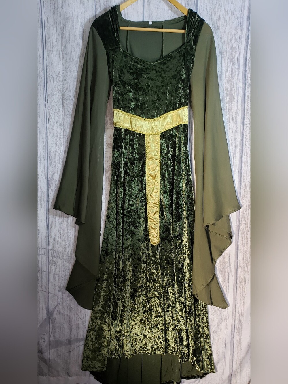 Green velvet Renaissance and medieval-style long gown Trumpet Sleeves Hooded M